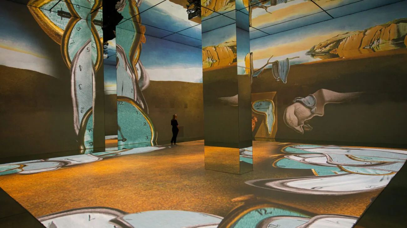 Unframed Prints: Exploring the World of Frameless Art